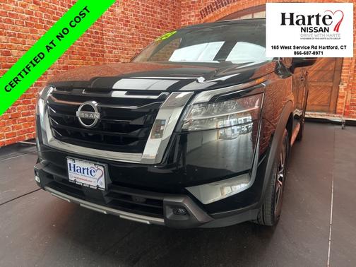 2023 Nissan Pathfinder Platinum