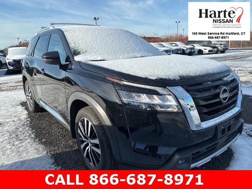 2023 Nissan Pathfinder Platinum