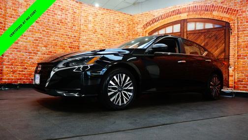 Black 2024 Nissan Altima 2.5 SV