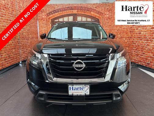 2024 Nissan Pathfinder S