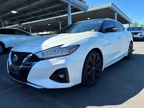 White 2020 Nissan Maxima 3.5 SR