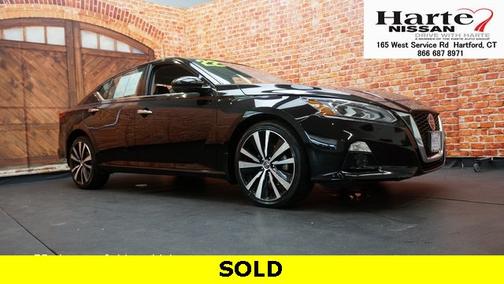 2022 Nissan Altima 2.5 Platinum