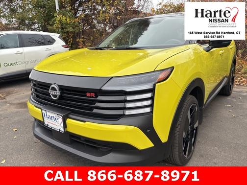 2025 Nissan Kicks SR