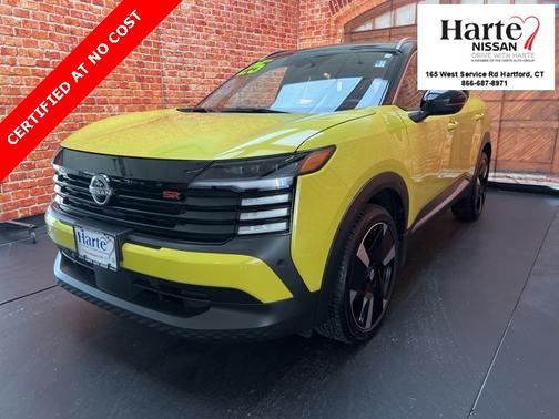 2025 Nissan Kicks SR