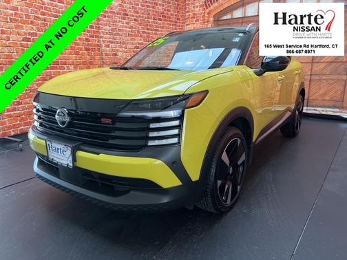 2025 Nissan Kicks SR