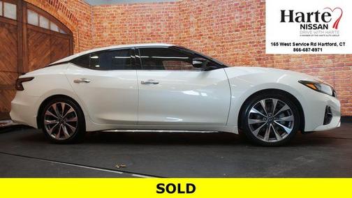 2023 Nissan Maxima Platinum