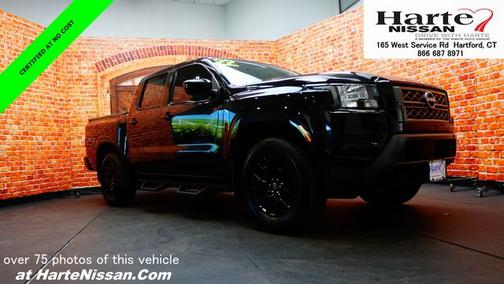 Black 2022 Nissan Frontier SV
