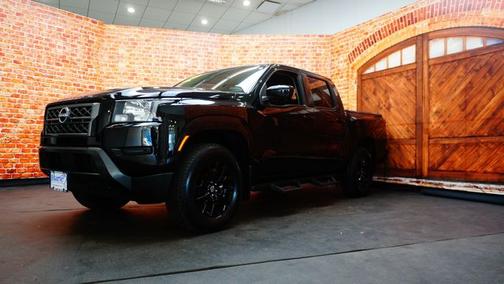 Black 2022 Nissan Frontier SV