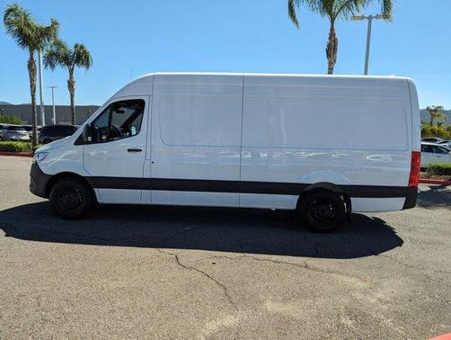 2025 Mercedes-Benz Sprinter 2500