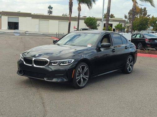 2022 BMW 330 i