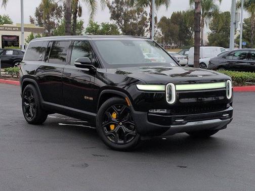 2022 Rivian R1S Launch Edition