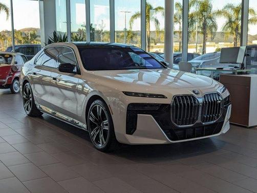 2024 BMW i7 M70