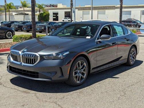 2025 BMW i5 eDrive40