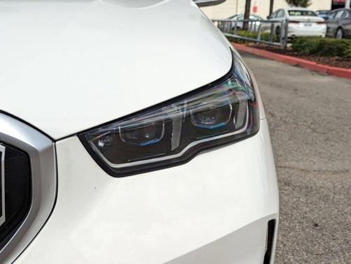 2025 BMW i5 eDrive40