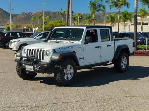 2020 Jeep Gladiator Sport