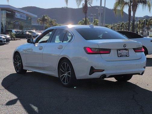 2020 BMW 330 i