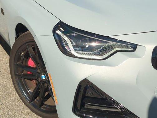 2023 BMW M240 i