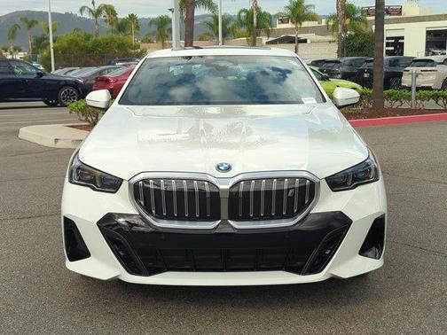 2026 BMW i5 xDrive40