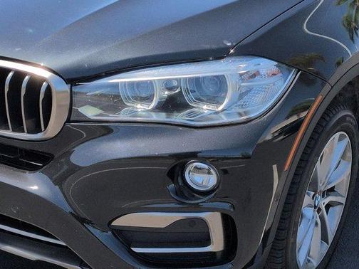 Black Sapphire Metallic 2019 BMW X6 sDrive35i