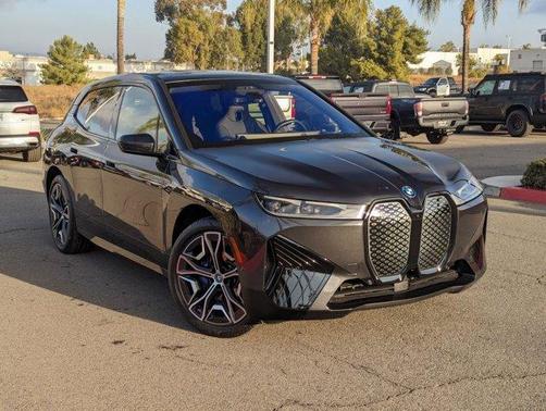 2025 BMW iX xDrive50