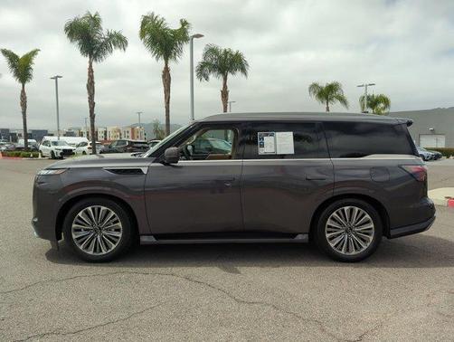 2025 INFINITI QX80 Luxe