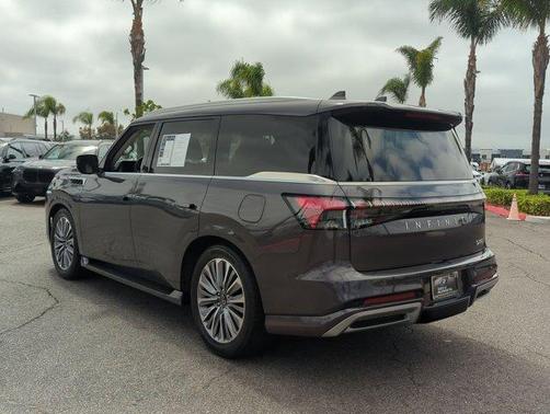 2025 INFINITI QX80 Luxe