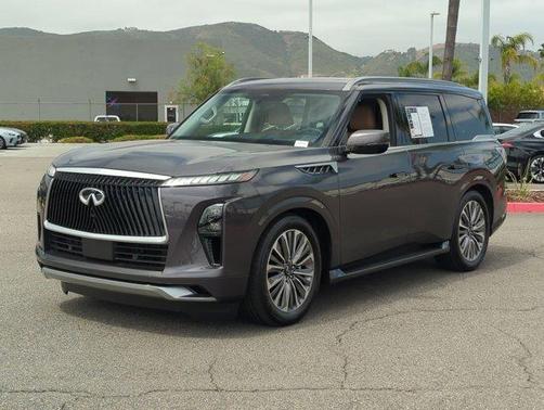 2025 INFINITI QX80 Luxe