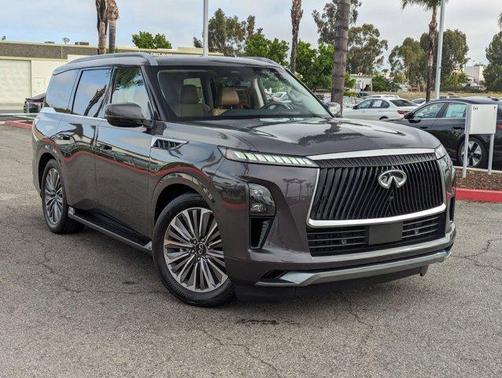 2025 INFINITI QX80 Luxe