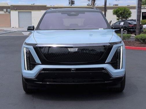 Metallic 2026 Cadillac VISTIQ Sport