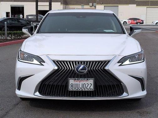 2021 Lexus ES 300h 
