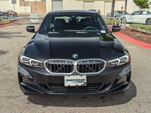 2023 BMW 330 i