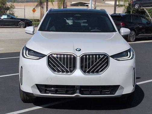 Mineral White Metallic 2026 BMW X3 30 xDrive