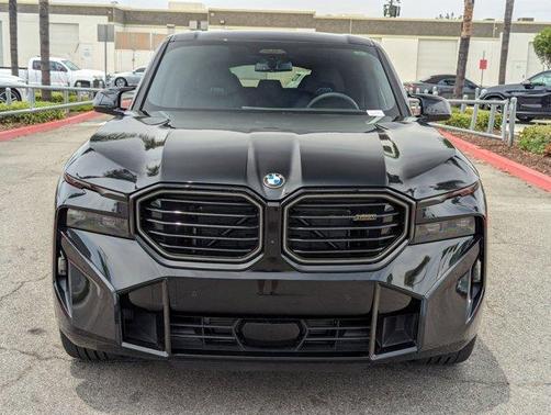 2025 BMW XM Base