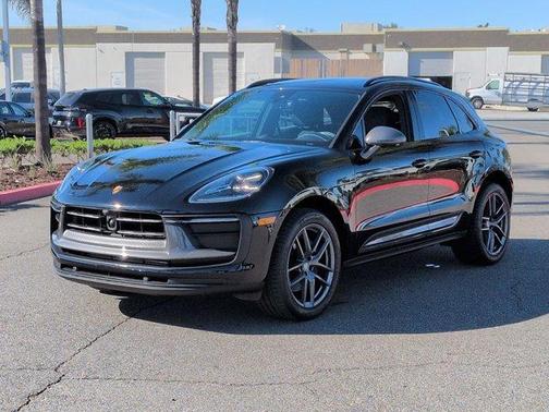 2025 Porsche Macan T