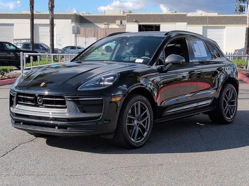 2025 Porsche Macan T