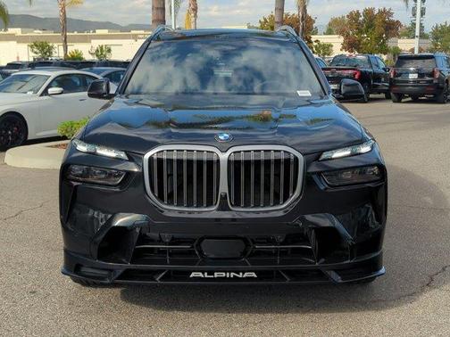 2026 BMW ALPINA XB7 Base