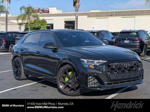 Mythos Black Metallic 2025 Audi Q8 Prestige