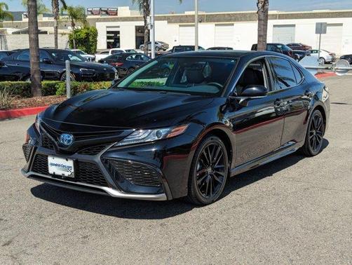 2024 Toyota Camry Hybrid XSE