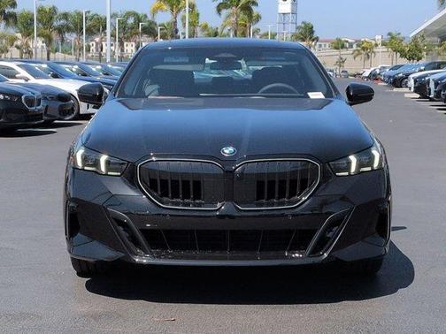 Black Sapphire Metallic 2027 BMW 530 i