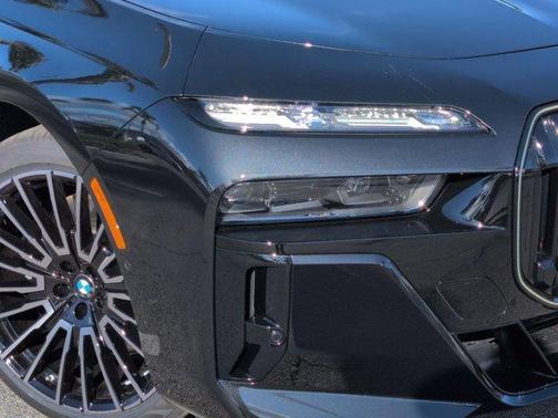 2026 BMW 760 760i xDrive