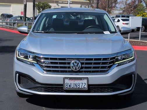 2020 Volkswagen Passat 2.0T R-Line