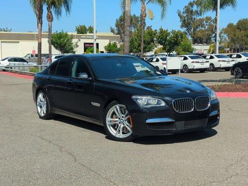 2015 BMW 750 i