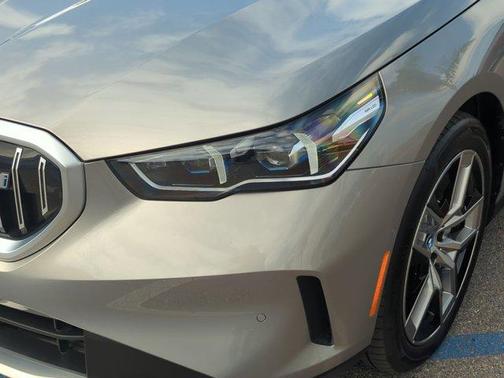 2025 BMW i5 eDrive40