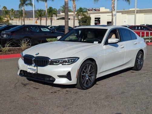 2019 BMW 330 i