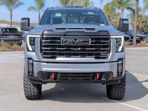 2024 GMC Sierra 2500 AT4
