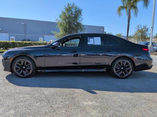 2024 BMW 760 760i xDrive