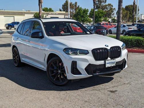 2023 BMW X3 M40i