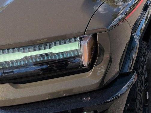 2024 GMC HUMMER EV SUV 2X