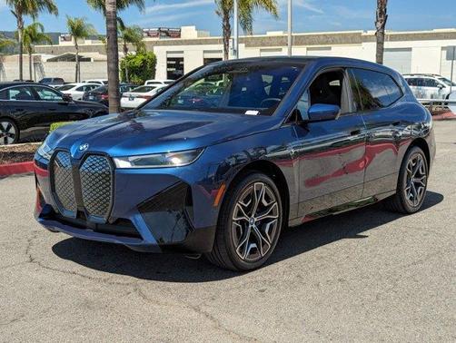 2025 BMW iX xDrive50