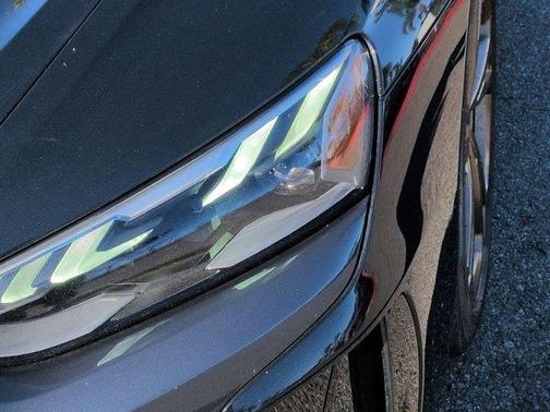 2023 Audi e-tron GT Premium Plus